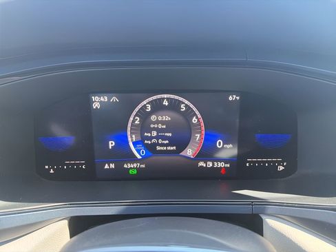 Used 2023 Volkswagen Taos SE AWD/4WD image 15