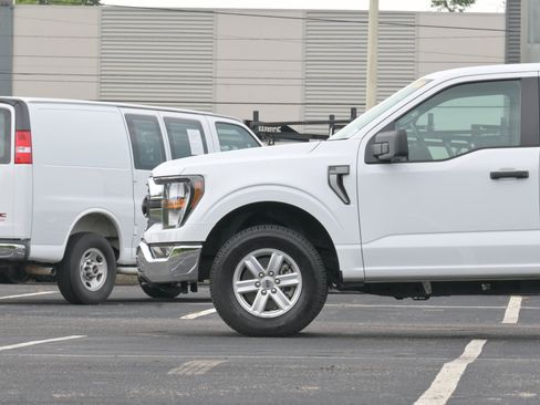 Used 2023 Ford F150 XLT AWD/4WD image 5