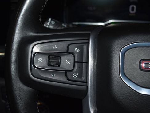 Used 2024 GMC Sierra 1500 SLT AWD/4WD image 9