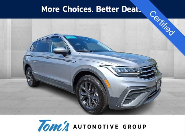 Used 2024 Volkswagen Tiguan SE AWD/4WD image 1