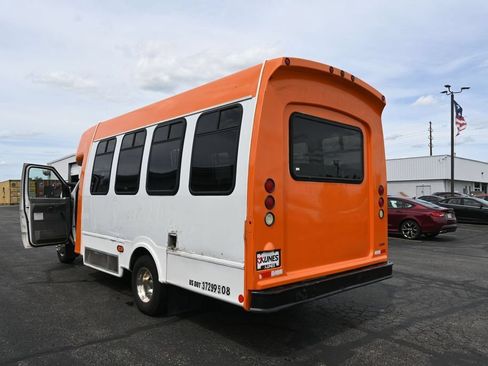 Used 2003 Ford E-450 and Econoline 450 RWD image 45