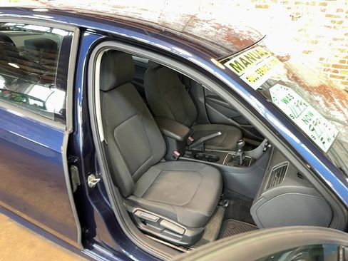 Used 2015 Volkswagen Passat 1.8T S image 58