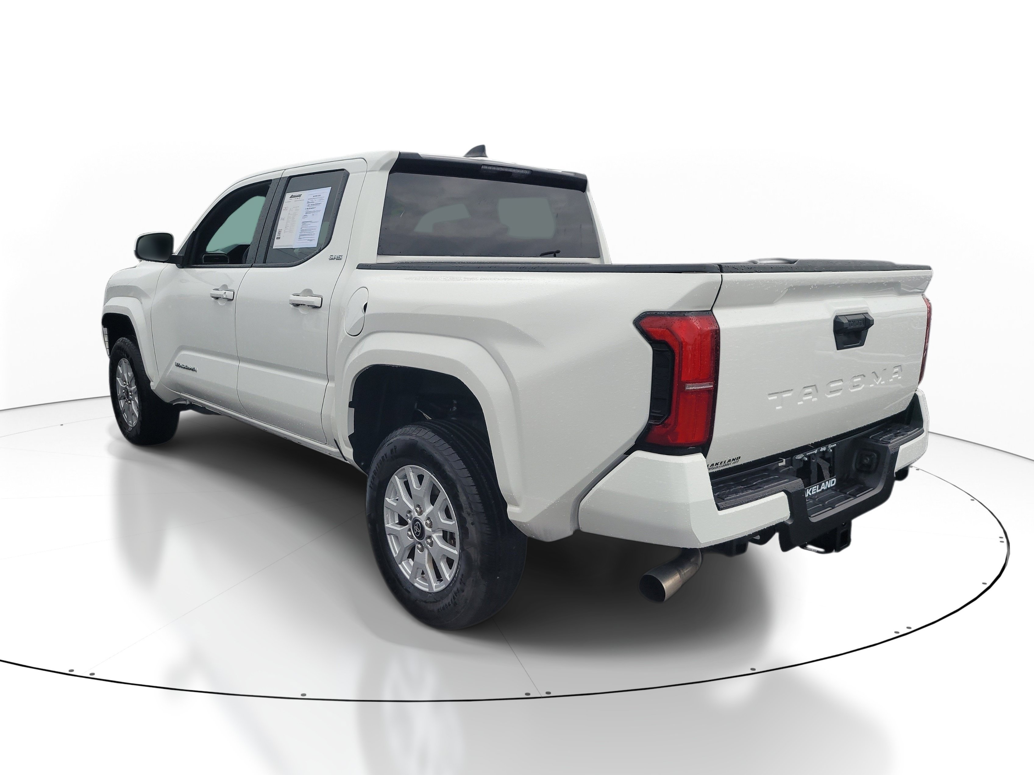 Used 2025 Toyota Tacoma SR5 RWD image 6