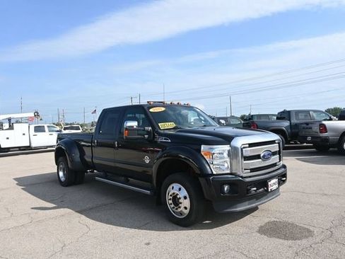 Used 2015 Ford F450 Platinum w/ FX4 Off Road Package AWD/4WD image 42