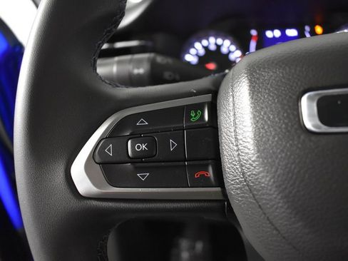 Used 2022 Jeep Compass Latitude FWD image 14