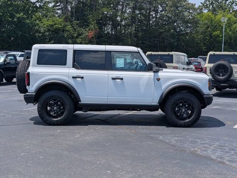 New 2026 Ford Bronco Badlands AWD/4WD image 3