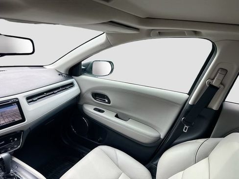 Used 2018 Honda HR-V EX-L image 30