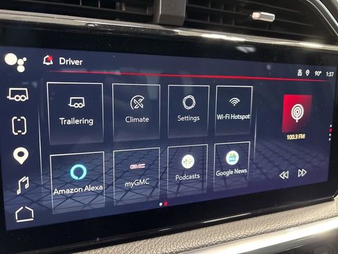 Used 2023 GMC Sierra 1500 Denali w/ Technology Package AWD/4WD image 18