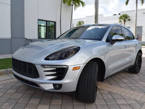 Used 2016 Porsche Macan S AWD/4WD image 2