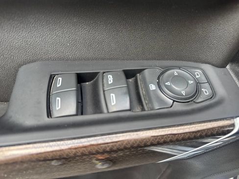 Used 2021 Chevrolet Silverado 1500 RST AWD/4WD image 19