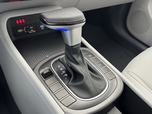 New 2026 Hyundai Kona SE image 23