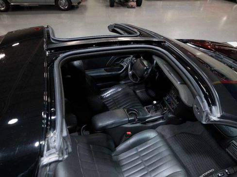 Used 2002 Chevrolet Camaro Z28 w/ Preferred Equipment Group 2 image 30