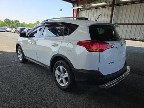 Used 2014 Toyota RAV4 XLE AWD/4WD image 6