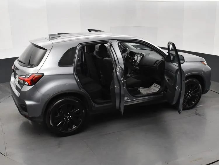 Used 2025 Mitsubishi Outlander Sport LE AWD/4WD image 6