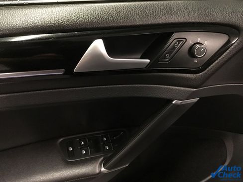 Used 2016 Volkswagen Golf SEL w/ Lighting Package (SEL) image 21
