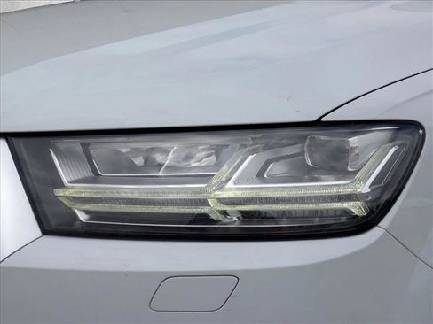 Used 2019 Audi Q7 2.0T Premium Plus w/ Premium Plus Package image 9