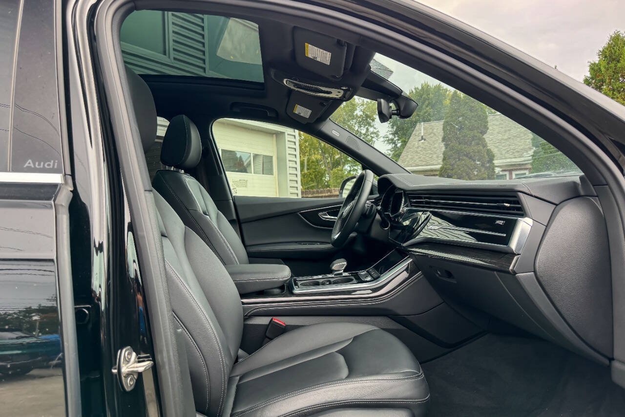 Used 2025 Audi Q7 3.0T Premium Plus AWD/4WD image 9