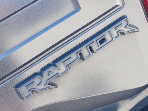 Used 2018 Ford F150 Raptor w/ Equipment Group 802A Luxury AWD/4WD image 12