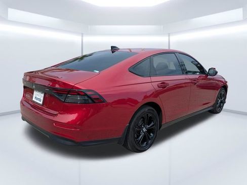 Used 2025 Honda Accord SE image 4