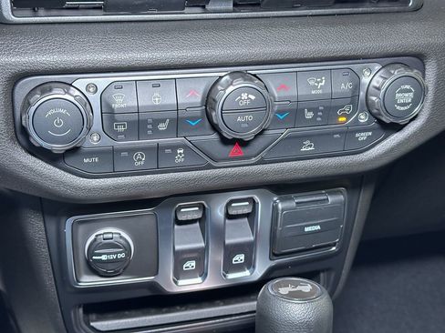 New 2026 Jeep Wrangler Sport S image 28