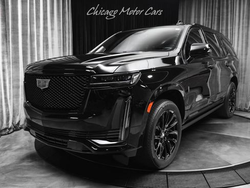 Used 2021 Cadillac Escalade Sport Platinum w/ LPO, ONYX Package AWD/4WD image 45