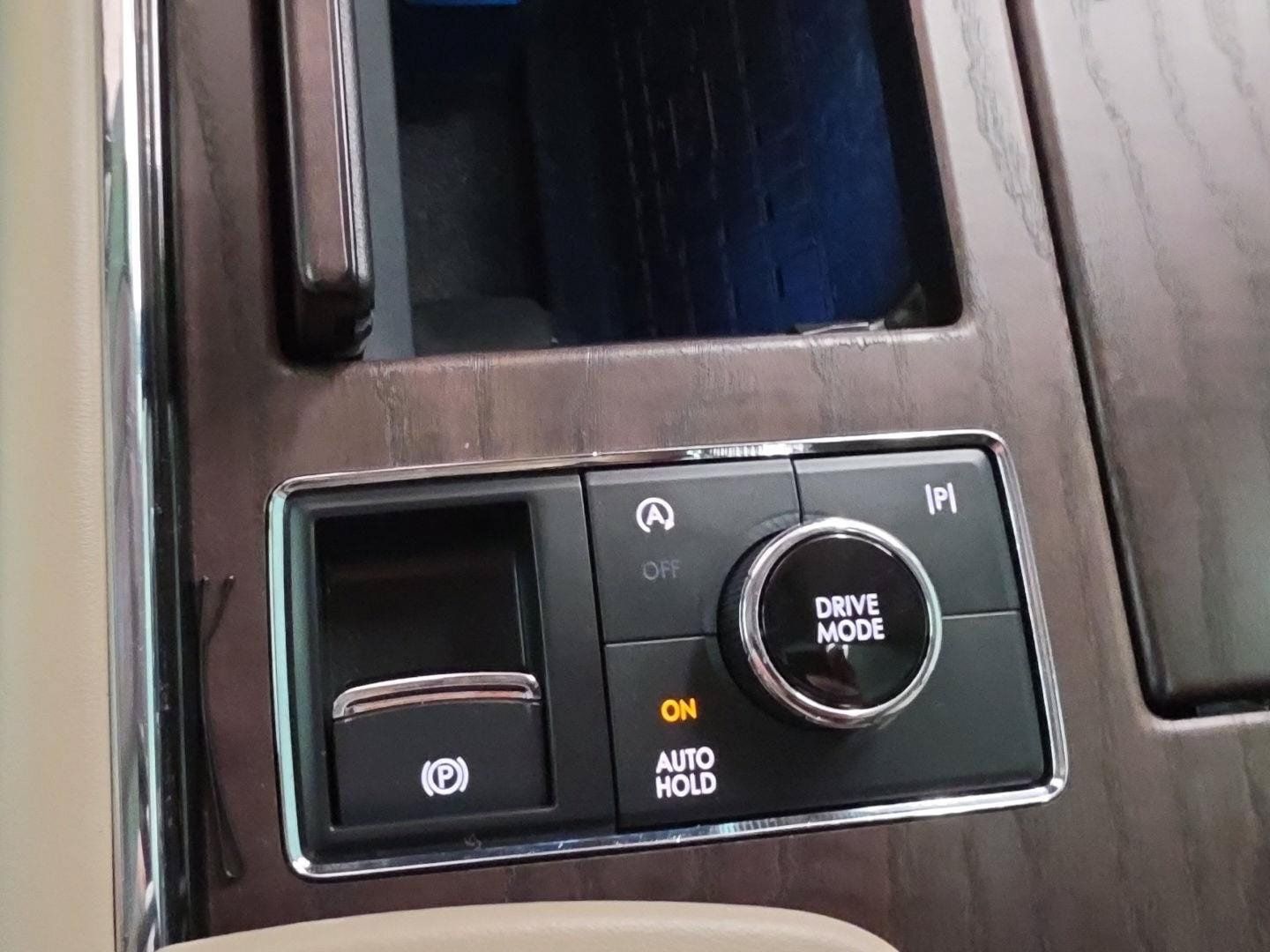 Certified 2023 Lincoln Navigator Reserve AWD/4WD image 11