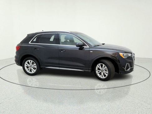 Used 2022 Audi Q3 2.0T Premium AWD/4WD image 6