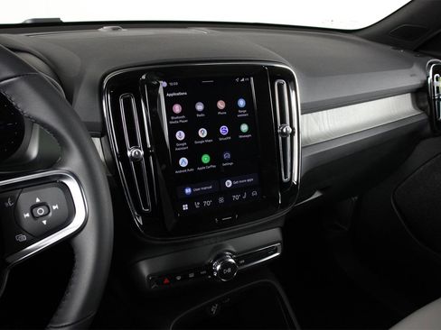 New 2026 Volvo EX40 Plus w/ Climate Package image 6