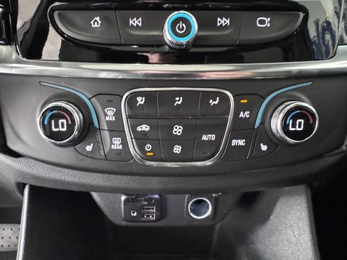 Certified 2023 Chevrolet Traverse RS AWD/4WD image 17