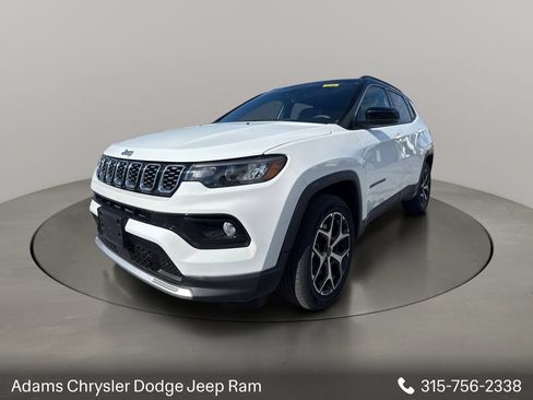 Used 2025 Jeep Compass Limited AWD/4WD image 3
