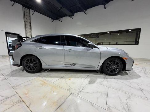 Used 2020 Honda Civic EX image 4