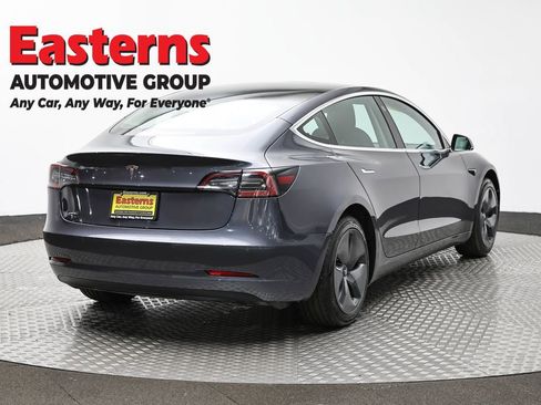 Used 2019 Tesla Model 3 Standard Range image 5