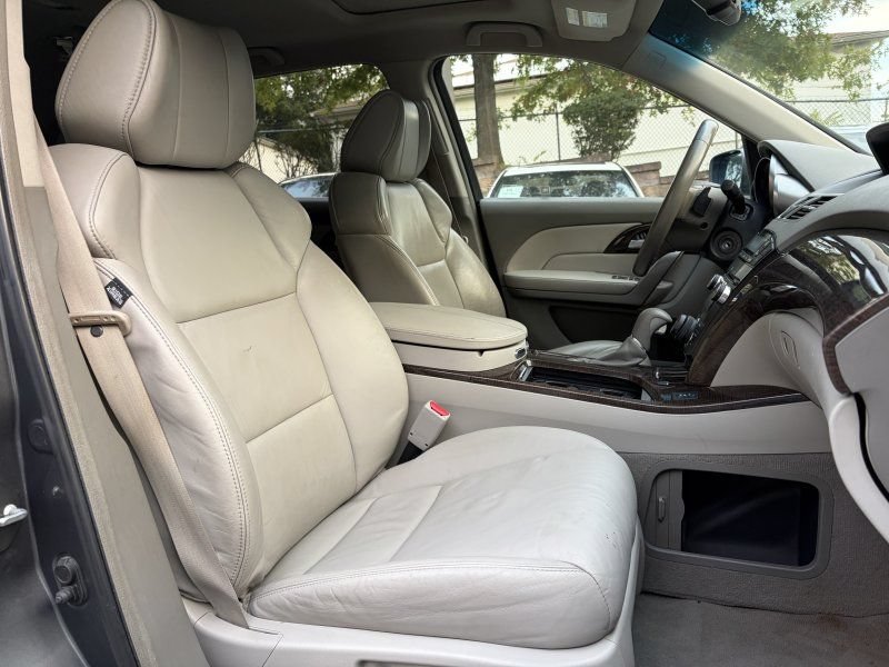 Used 2011 Acura MDX w/ Technology Package AWD/4WD image 24