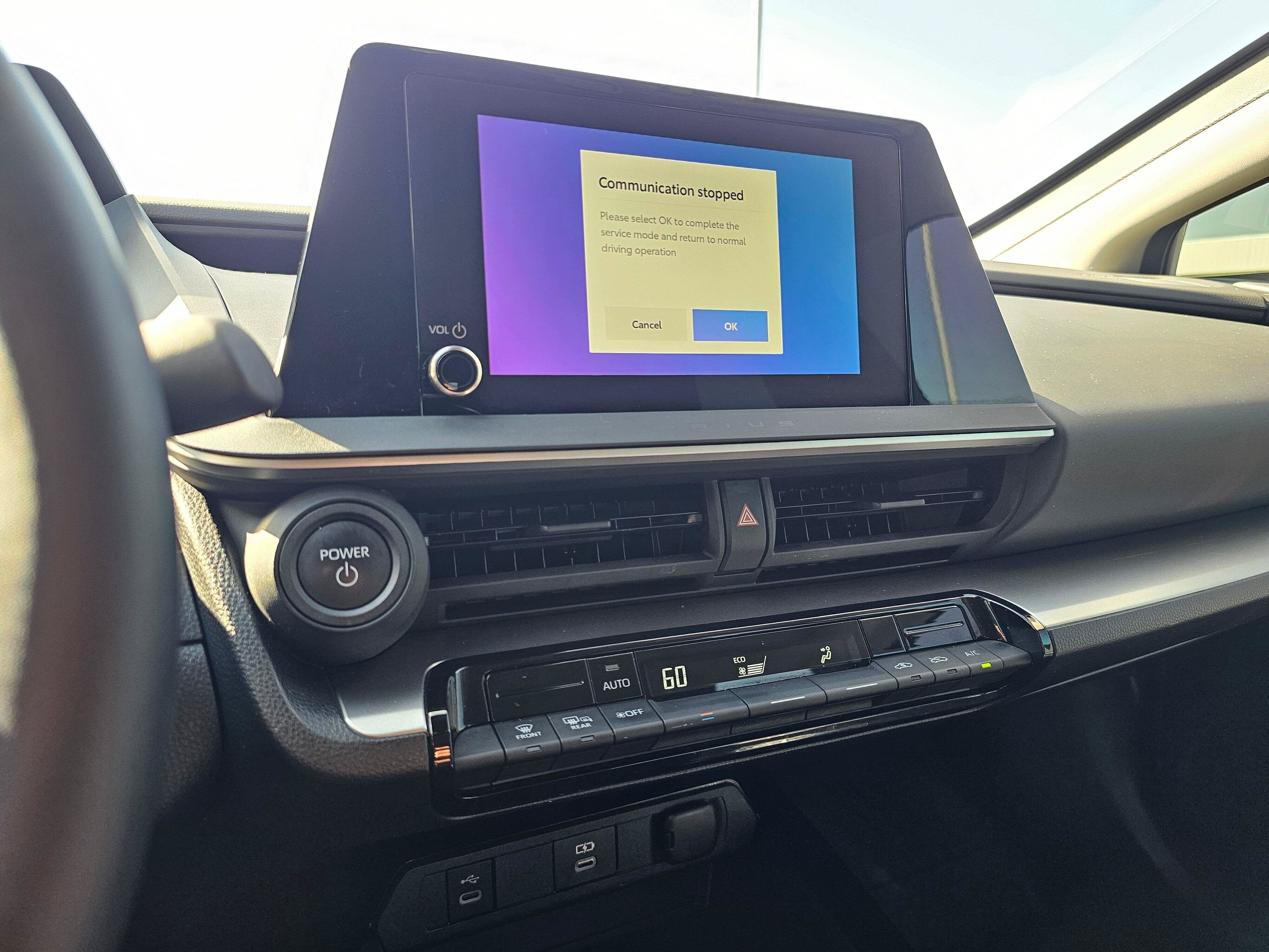 Certified 2023 Toyota Prius LE AWD/4WD image 23
