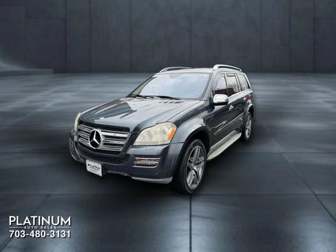 Used 2010 Mercedes-Benz GL 550 4MATIC image 6