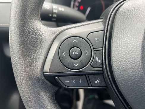 Used 2025 Toyota RAV4 LE image 19