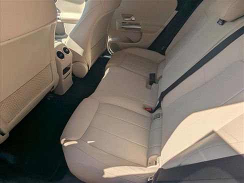 Used 2023 Mercedes-Benz GLA 250 4MATIC image 17