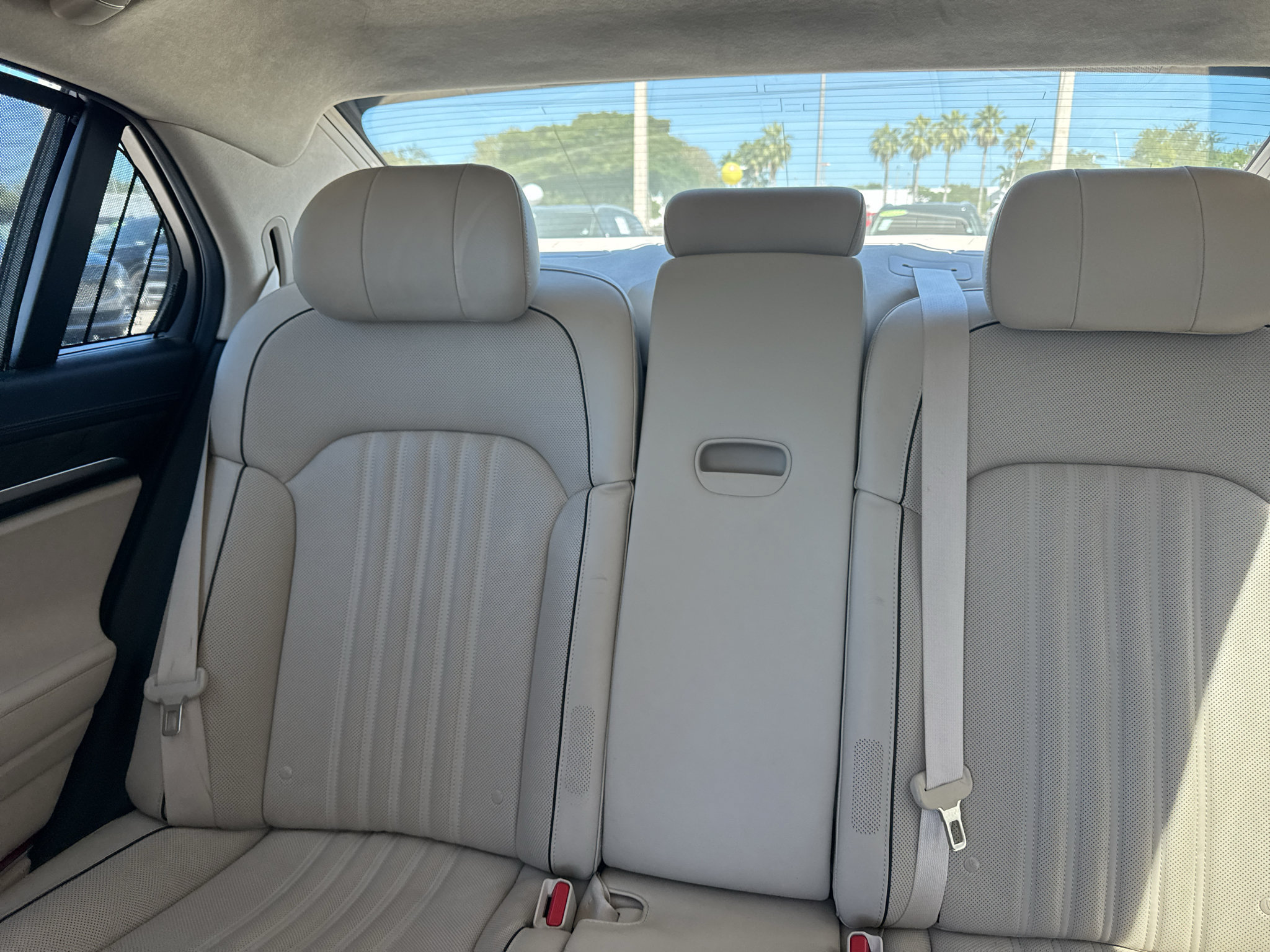 Used 2019 Genesis G90 5.0 Ultimate RWD image 12