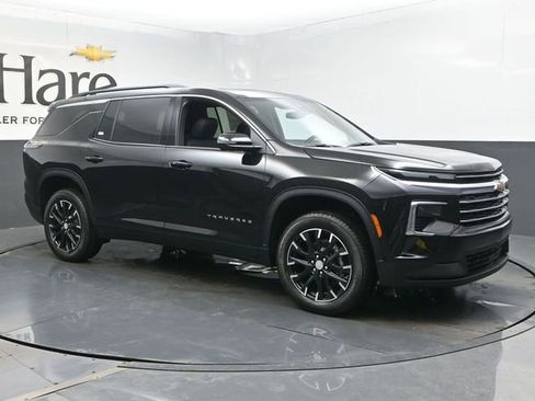 New 2026 Chevrolet Traverse LT w/ Sun and Wheel Package image 6