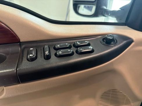 Used 2006 Ford F250 Lariat AWD/4WD image 11