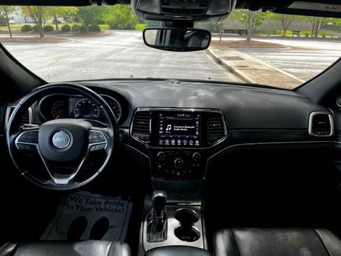 Used 2020 Jeep Grand Cherokee Limited w/ Luxury Group II image 31