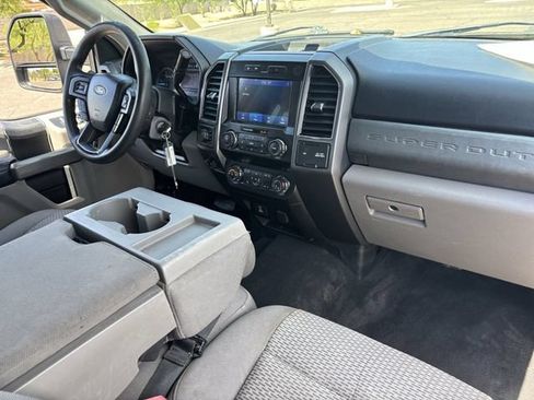 Used 2021 Ford F250 4x4 Crew Cab Super Duty image 12