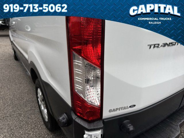 Used 2015 Ford Transit 350 XLT RWD image 17