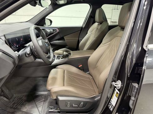 Used 2025 BMW X3 xDrive30i w/ Premium Package image 15