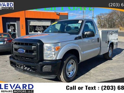 Used 2016 Ford F350 XL image 2