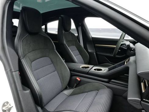 Certified 2025 Porsche Taycan 4S AWD/4WD image 17
