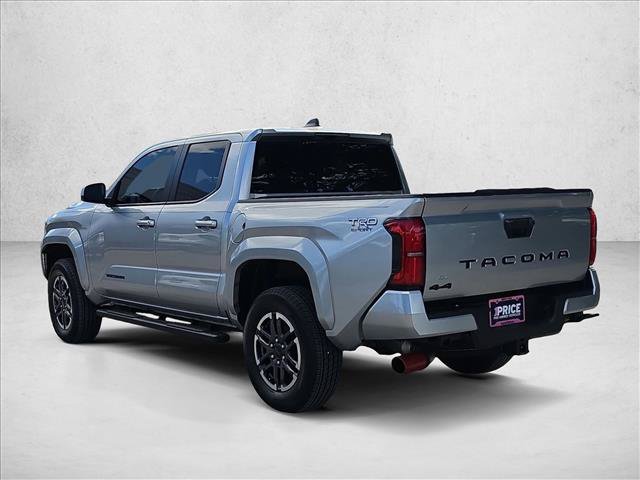 Used 2025 Toyota Tacoma TRD Sport AWD/4WD image 7