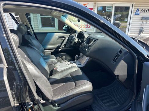 Used 2005 INFINITI FX35 AWD w/ (P01) Touring Pkg image 18