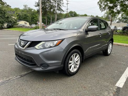Used 2019 Nissan Rogue Sport S w/ Appearance Package AWD/4WD image 5