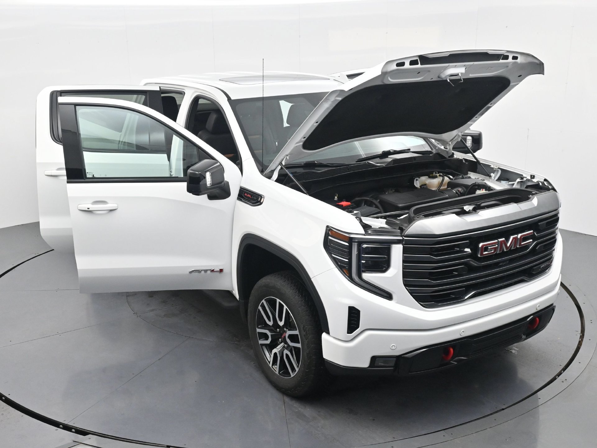 Used 2024 GMC Sierra 1500 AT4 w/ Technology Package AWD/4WD image 37